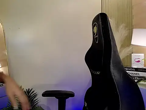 Snapshot of HeavenlyStar chatting on 01/15/25, 09:09 HeavenlyStar online show from 01/15/25, 09:09