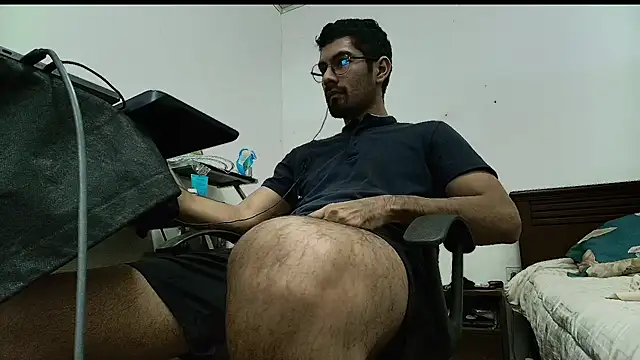 x-sebastian online show from 04/04/26, 08:17