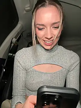 Snapshot of HopeHeaven chatting on 01/17/25, 09:17 HopeHeaven online show from 01/17/25, 09:17