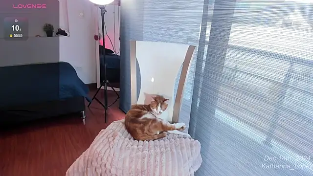 Katharina Lopez online show from 12/16/24, 09:09