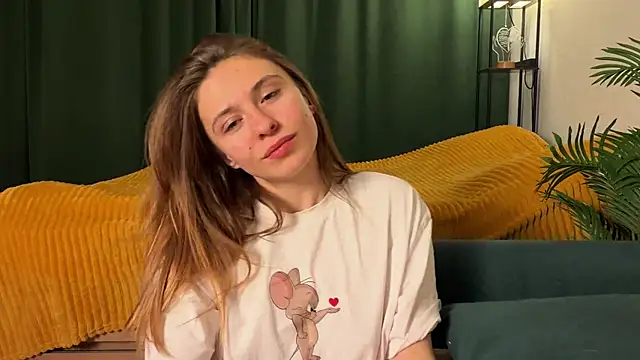 LovelyKatea online show from 04/23/26, 03:14