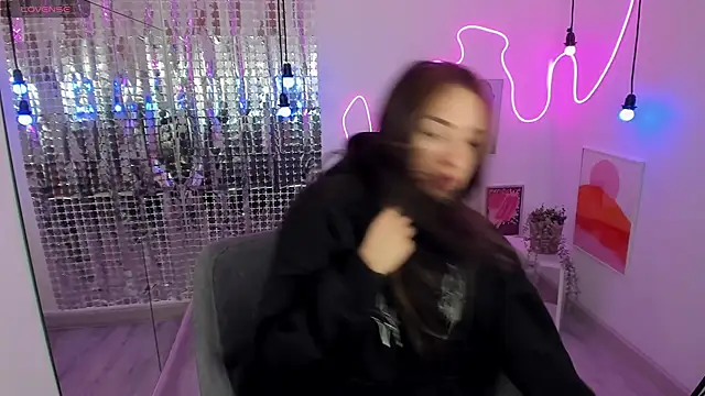 MilanaSugar online show from 02/21/25, 12:17