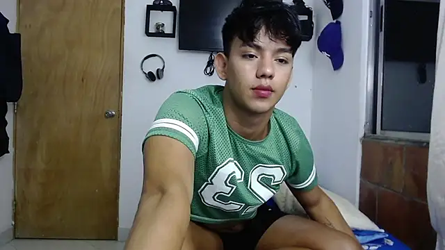 Apolo  lommelli online show from 03/02/25, 04:50