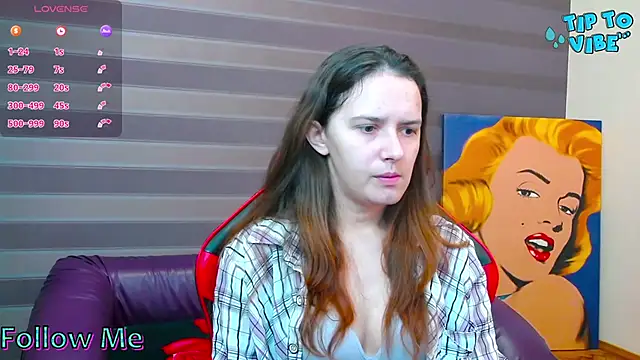 iris nikhols online show from 12/05/25, 03:04