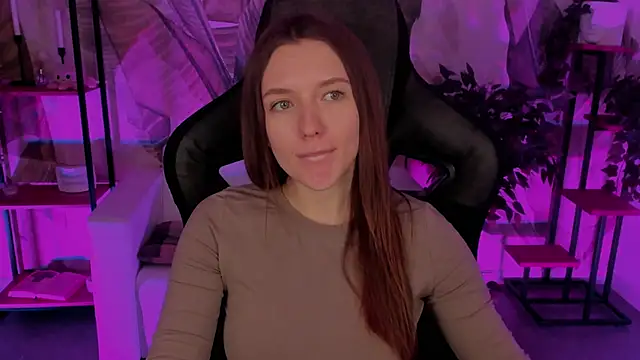 Snapshot of JennyDens chatting on 12/11/24, 02:41 JennyDens online show from 12/11/24, 02:41