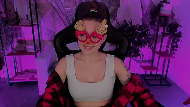 Snapshot of JennyDens chatting on 12/27/24, 09:39 JennyDens online show from 12/27/24, 09:39