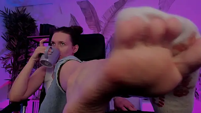 Snapshot of JennyDens chatting on 01/03/25, 02:54 JennyDens online show from 01/03/25, 02:54