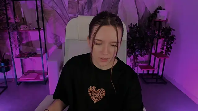 Snapshot of JennyDens chatting on 02/21/25, 05:46 JennyDens online show from 02/21/25, 05:46