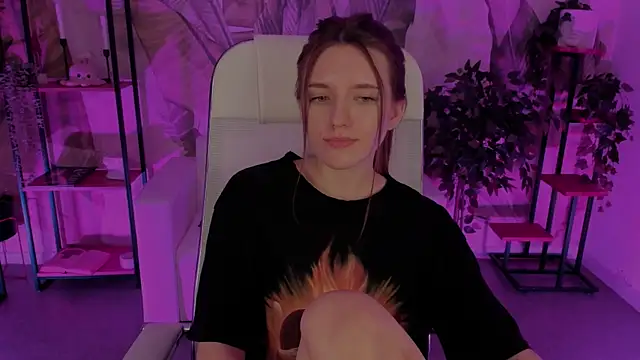 Snapshot of JennyDens chatting on 03/10/25, 08:48 JennyDens online show from 03/10/25, 08:48