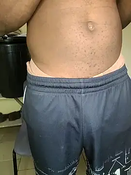 Snapshot of vannycov chatting on 06/03/26, 02:33 vannycov online show from 06/03/26, 02:33