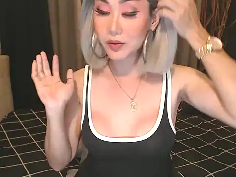 Snapshot of JustForCassie chatting on 03/10/26, 01:10 JustForCassie online show from 03/10/26, 01:10