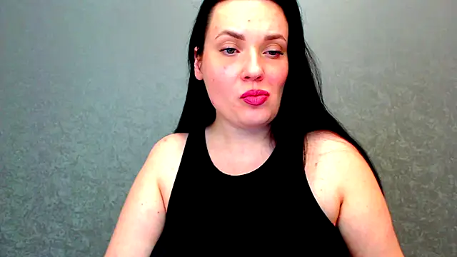 Snapshot of WorshipLilit chatting on 01/10/25, 06:06 WorshipLilit online show from 01/10/25, 06:06