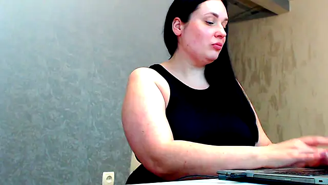 Snapshot of WorshipLilit chatting on 02/19/25, 07:05 WorshipLilit online show from 02/19/25, 07:05