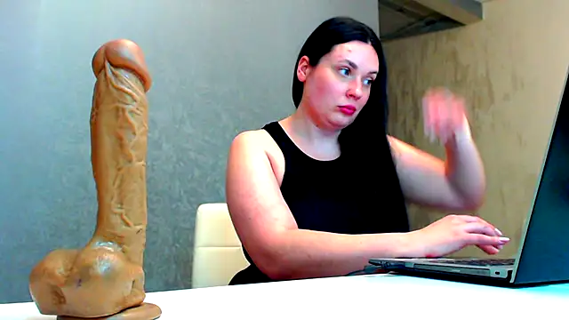 Snapshot of WorshipLilit chatting on 03/09/25, 09:36 WorshipLilit online show from 03/09/25, 09:36