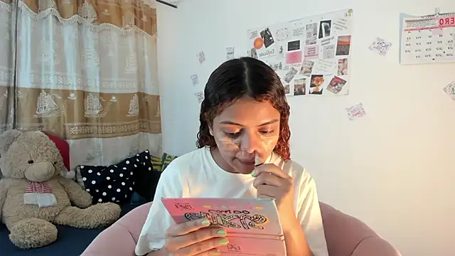 Snapshot of ValienteGirl_ chatting on 01/18/25, 03:09 ValienteGirl online show from 01/18/25, 03:09