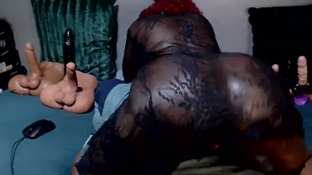 DarkNSpicy4U online show from 04/19/26, 10:03