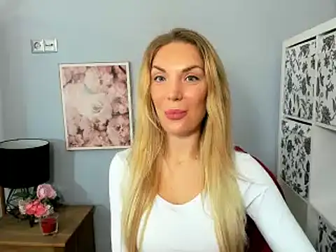 AulloraHoney online show from 12/22/24, 09:22