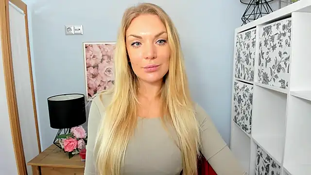 AulloraHoney online show from 01/27/25, 06:41