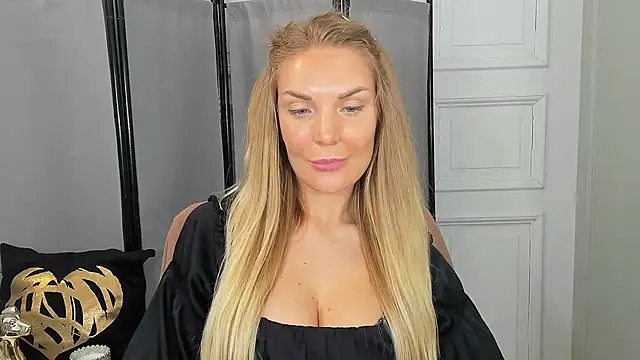 AulloraHoney online show from 06/07/26, 05:49