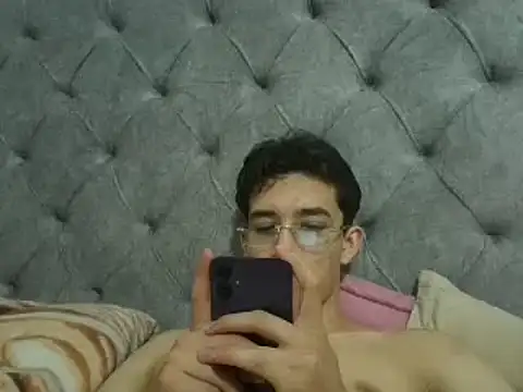 tiben11 online show from 11/11/25, 02:22