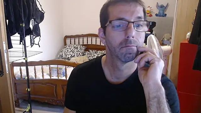 steph19x5 online show from 10/30/25, 10:16