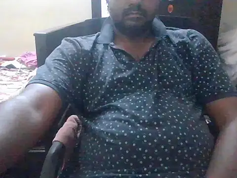 Snapshot of rajkumar147 chatting on 07/27/26, 11:34 rajkumar147 online show from 07/27/26, 11:34