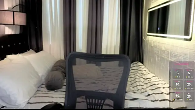 ThegirlNamedMaria online show from 12/18/25, 07:25