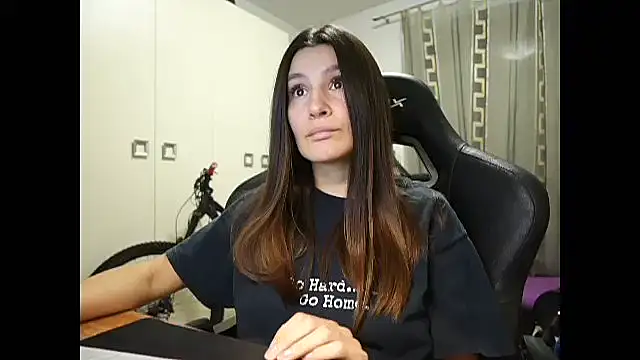 GodlyTheia online show from 12/01/24, 05:57