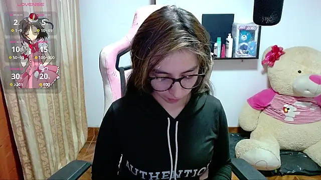 Maggie Fox3 online show from 12/02/24, 03:26