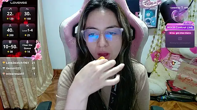 Maggie Fox3 online show from 01/25/25, 02:58