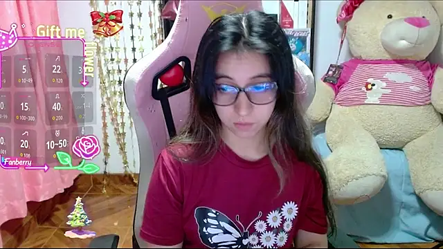 Maggie Fox3 online show from 11/18/25, 12:05