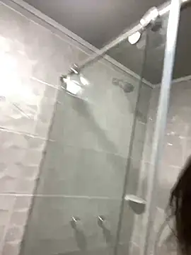 Maggie Fox3 online show from 04/20/26, 02:53