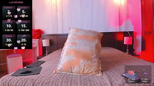 MiaMarin hot online show from 03/18/26, 06:44