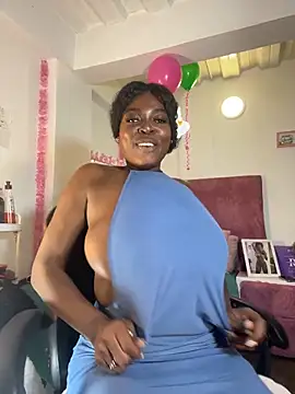 karinacortes online show from 04/15/26, 12:17