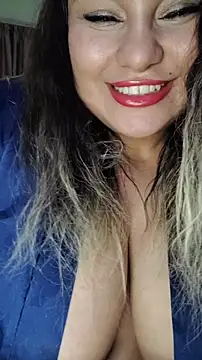 Larissa K online show from 01/05/26, 05:27