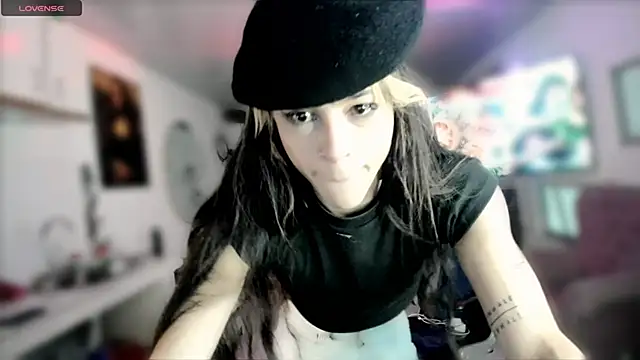 stormytt  online show from 02/19/25, 09:28