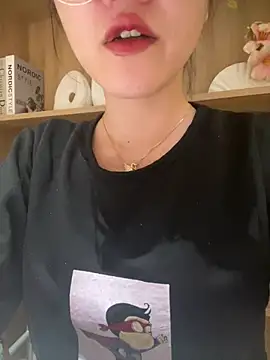 Snapshot of HinaLovely chatting on 01/16/25, 11:58 HinaLovely online show from 01/16/25, 11:58