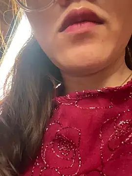 Snapshot of HinaLovely chatting on 01/29/25, 04:47 HinaLovely online show from 01/29/25, 04:47