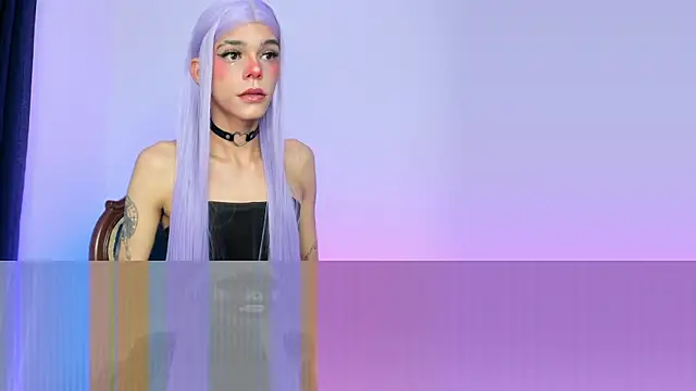 Varya Ferreira online show from 10/27/25, 07:01