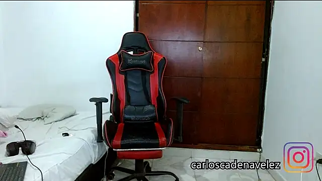 Snapshot of dickmaximum chatting on 02/11/26, 03:17 dickmaximum online show from 02/11/26, 03:17