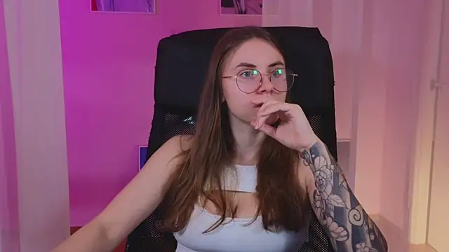  AnnaStark  online show from 01/30/25, 08:31