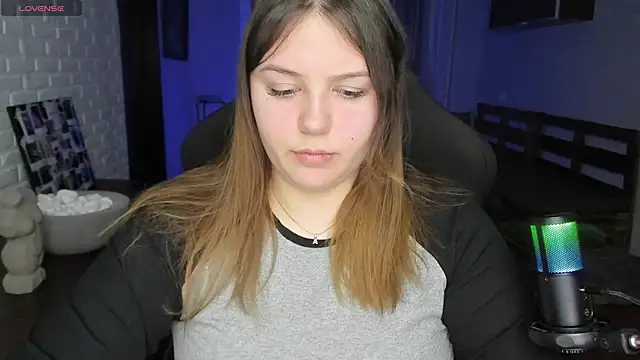 XNirvanaX online show from 02/09/25, 02:06