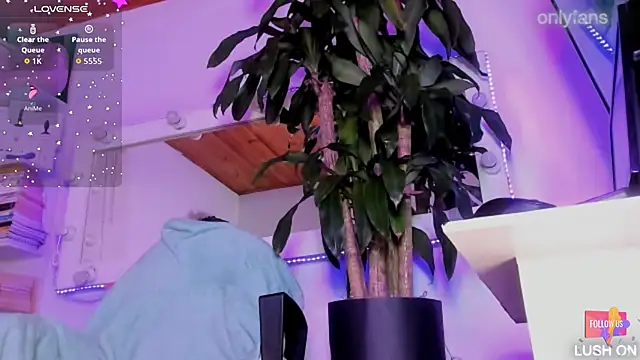 Snapshot of _asscutebig_ chatting on 10/07/25, 05:48 asscutebig online show from 10/07/25, 05:48