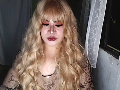 Hugeladycockmarga online show from 02/04/26, 11:38