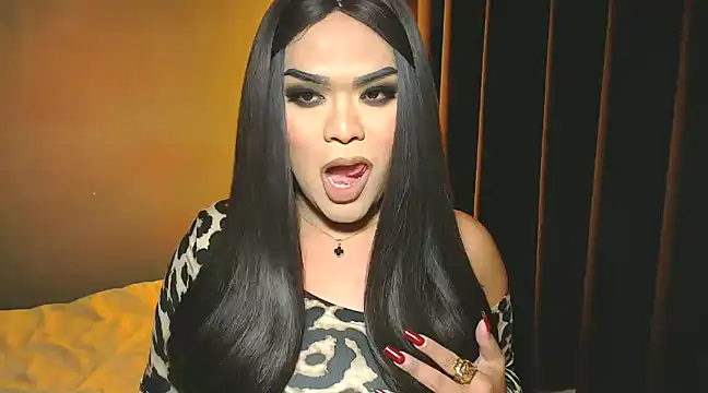 VictoriaEliz online show from 12/04/24, 10:08