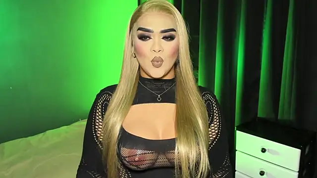 Snapshot of VictoriaEliz chatting on 02/09/26, 01:20 VictoriaEliz online show from 02/09/26, 01:20