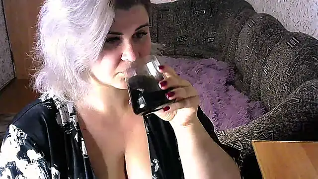 Snapshot of Sexyspicyass chatting on 09/27/25, 05:51 Sexyspicyass online show from 09/27/25, 05:51