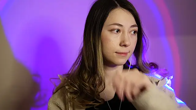 chibi moon  online show from 02/13/25, 09:17