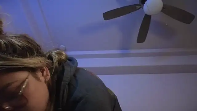 drizzypeach602 online show from 01/17/25, 05:32