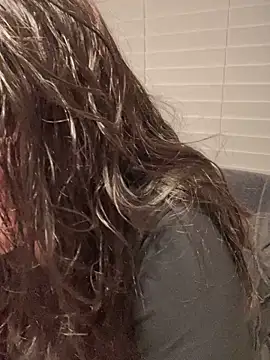 drizzypeach602 online show from 01/30/25, 02:16